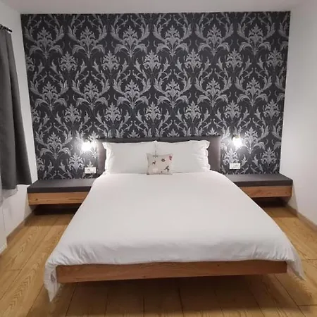 Aparthotel Cedar Crest Risnov