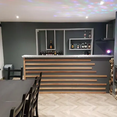 Cedar Crest Aparthotel